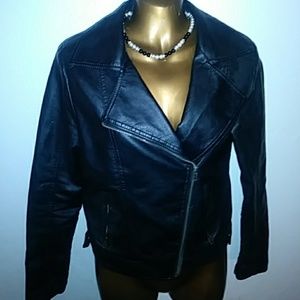 Cute jacket n necklace